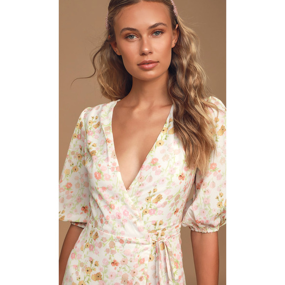 nwt Charlie Holiday Salsa Floral Print Puff Sleeve Midi Wrap Dress size 2 - Picture 2 of 4